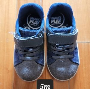 Stride rite toddler shoes (5m)